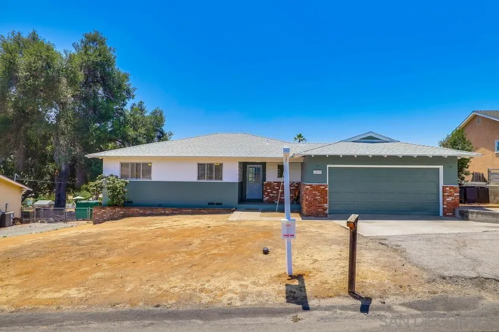 1219 Cresthill Road El Cajon, CA 92021 - Photo 1 of 37 Gallery Image 1