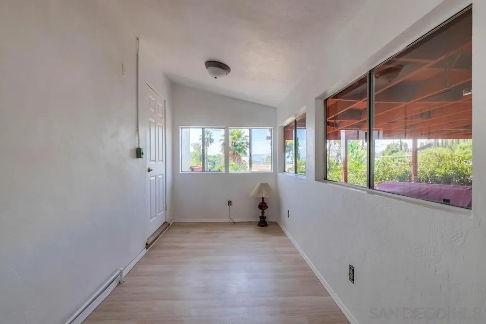 1219 Cresthill Road El Cajon, CA 92021 - Photo 13 of 37 Gallery Image 13