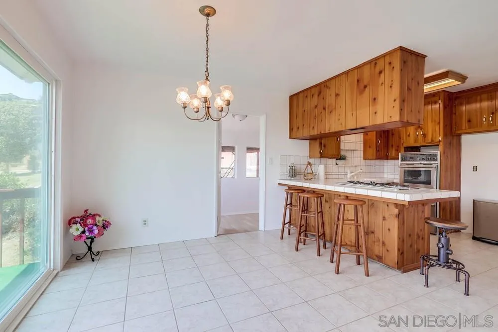 1219 Cresthill Road El Cajon, CA 92021 - Photo 16 of 37 Gallery Image 16