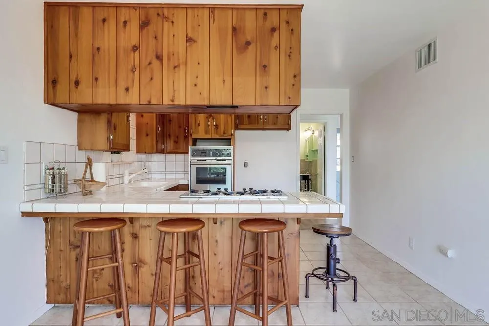 1219 Cresthill Road El Cajon, CA 92021 - Photo 18 of 37 Gallery Image 18