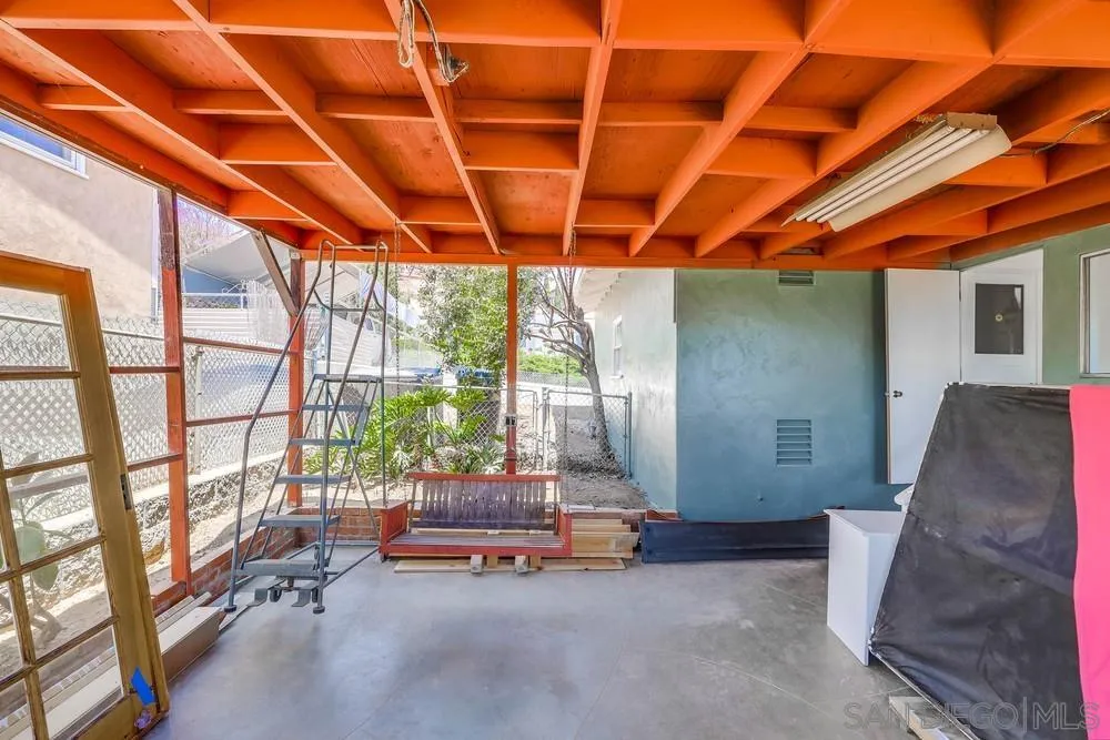 1219 Cresthill Road El Cajon, CA 92021 - Photo 35 of 37 Gallery Image 35