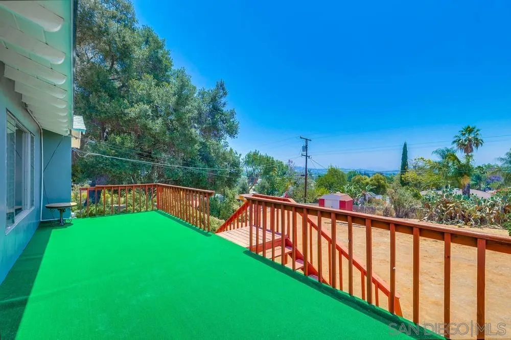 1219 Cresthill Road El Cajon, CA 92021 - Photo 6 of 37 Gallery Image 6