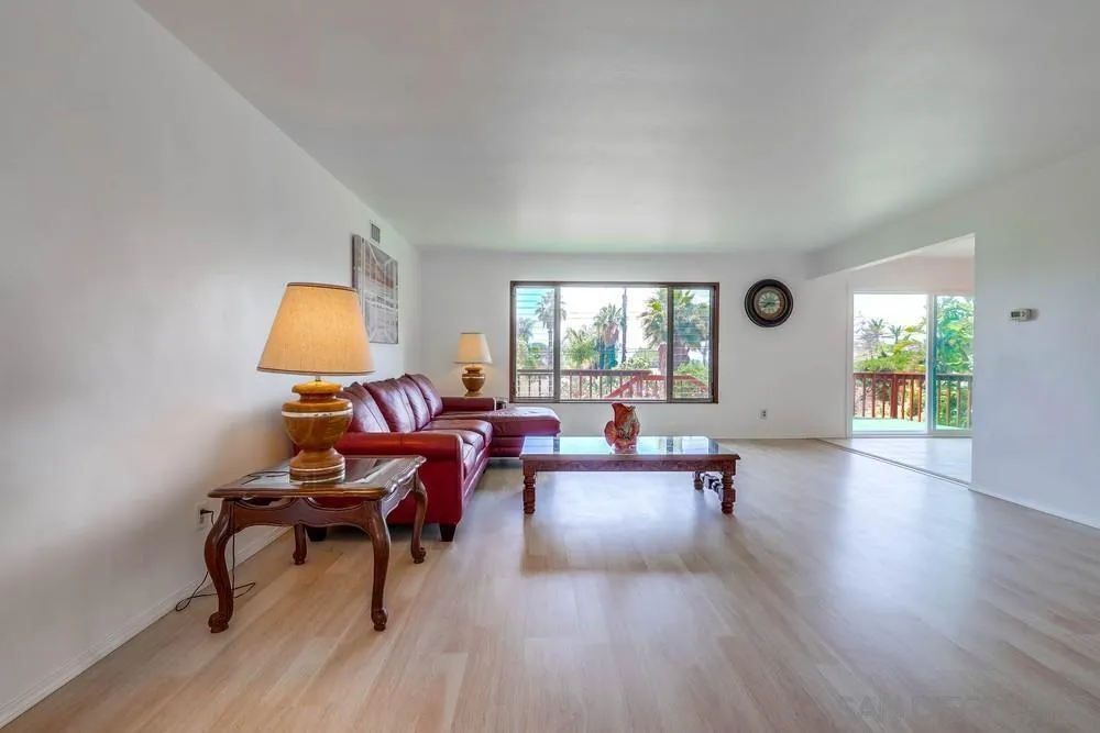 1219 Cresthill Road El Cajon, CA 92021 - Photo 10 of 37 Gallery Image 10