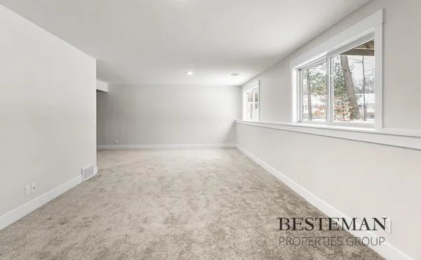 $439,900 | 1516 West Addison Way, Muskegon, MI 49445