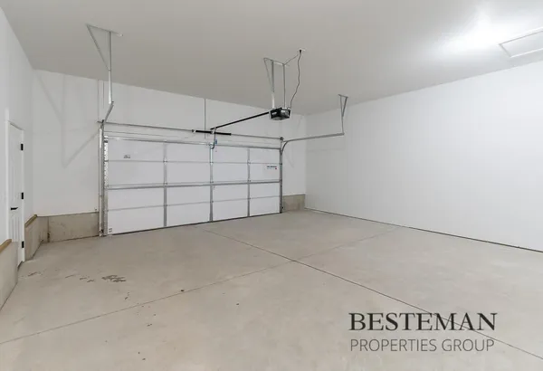 $439,900 | 1516 West Addison Way, Muskegon, MI 49445