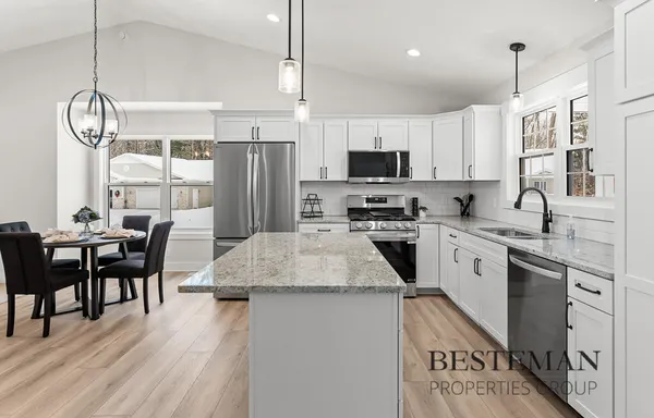 $439,900 | 1516 West Addison Way, Muskegon, MI 49445