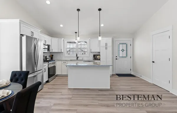 $439,900 | 1516 West Addison Way, Muskegon, MI 49445
