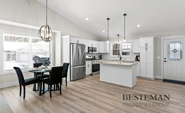 $439,900 | 1516 West Addison Way, Muskegon, MI 49445
