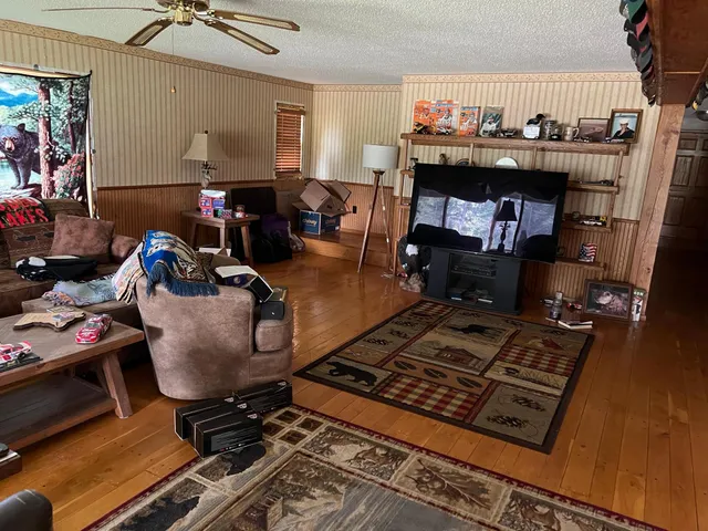 $199,000 | 708 2nd Street Northwest, Baudette, MN 56623