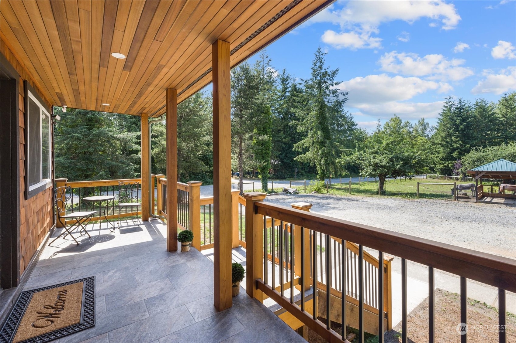25435 Lake Cavanaugh Road Mount Vernon, WA 98274 - Photo 4 of 33 Gallery Image 4