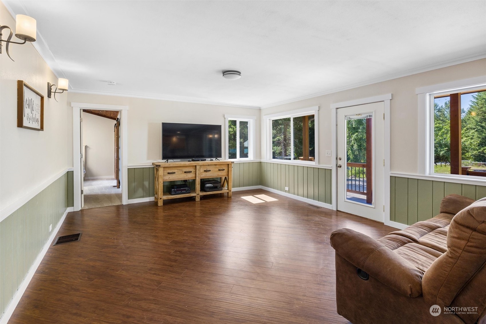 25435 Lake Cavanaugh Road Mount Vernon, WA 98274 - Photo 5 of 33 Gallery Image 5