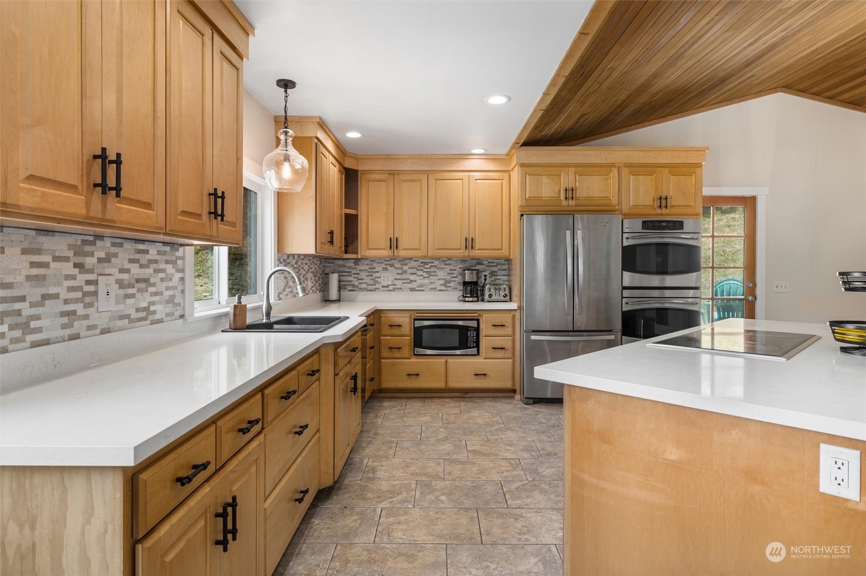 25435 Lake Cavanaugh Road Mount Vernon, WA 98274 - Photo 7 of 33 Gallery Image 7