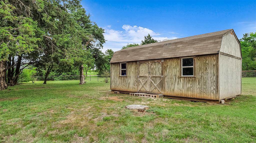 266 Locust Road Pottsboro, TX 75076 - Photo 20 of 30