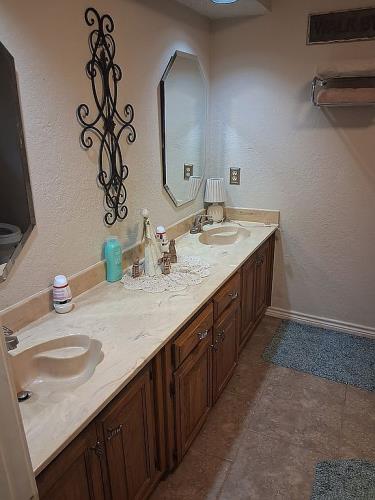 1000 Lakeridge Drive Azle, TX 76020 - Photo 3 of 13