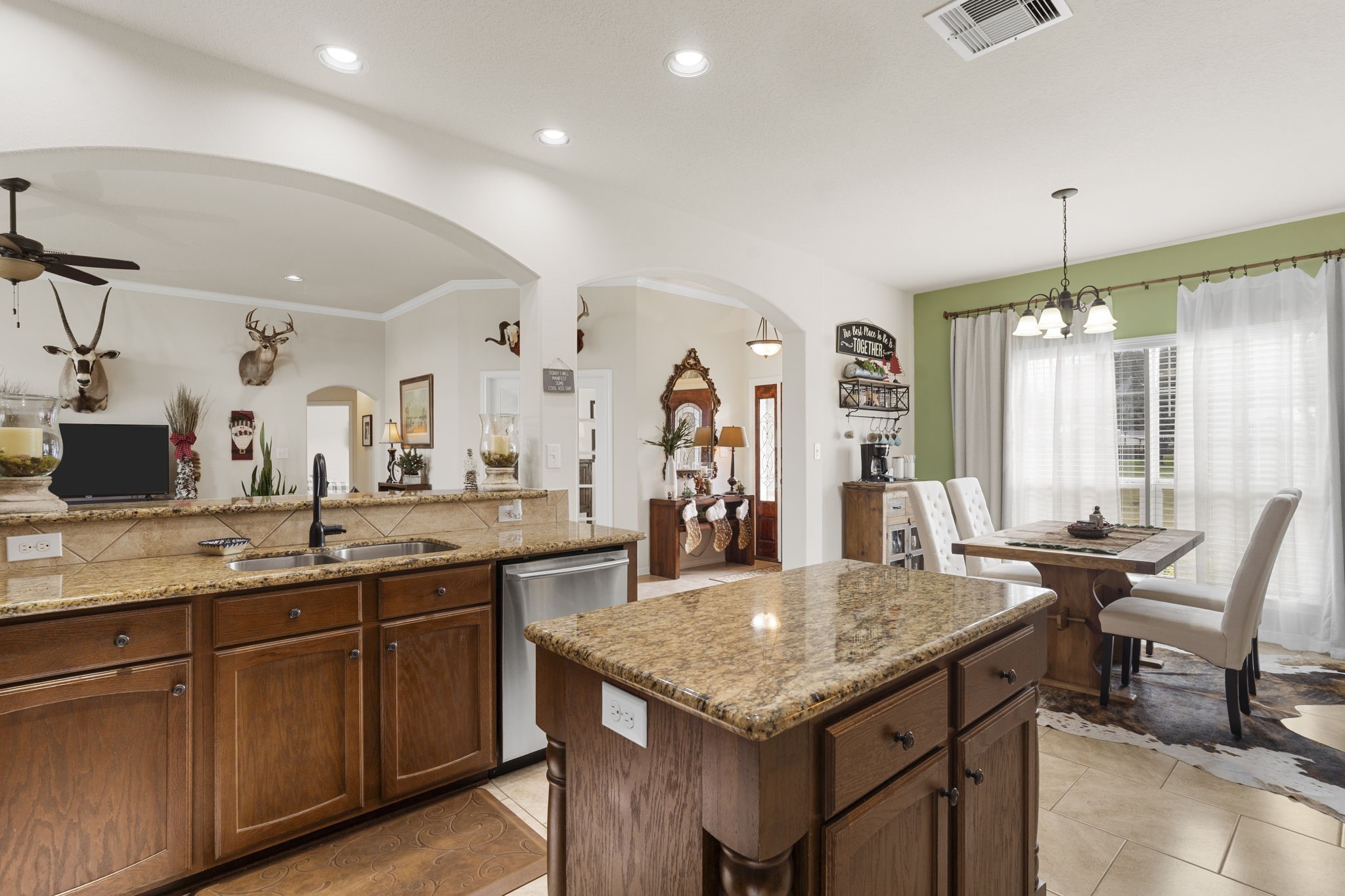 9016 Dixie Lane Needville, TX 77461 - Photo 13 of 38