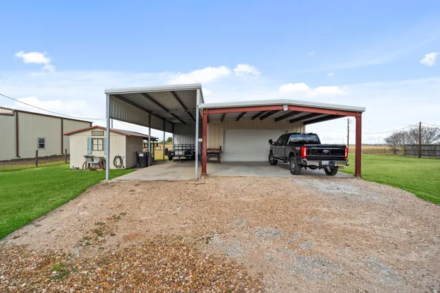 $529,900 | 9016 Dixie Lane, Needville, TX 77461
