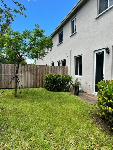 $3,500 | 20881 Northwest 9th Court, Miami Gardens, FL 33169