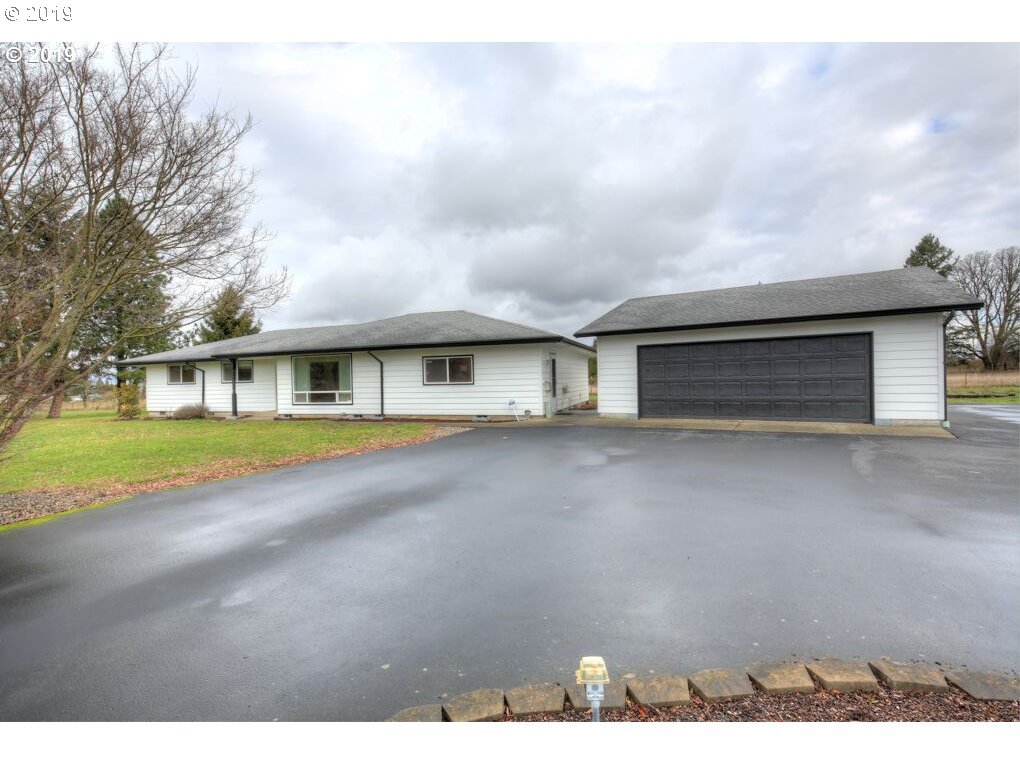 13355 South Molalla Forest Road Molalla, OR 97038 - Photo 1 of 22 Gallery Image 1