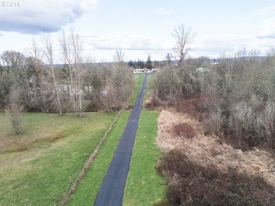 13355 South Molalla Forest Road Molalla, OR 97038 - Photo 5 of 22 Gallery Image 5