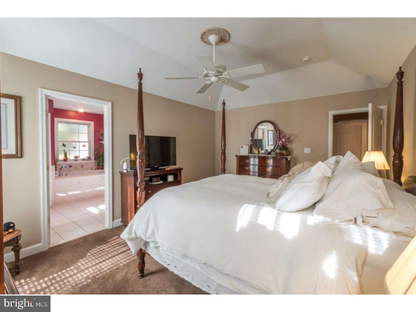 163 Norcross Road Sicklerville, NJ 08081 - Photo 13 of 25 Gallery Image 13