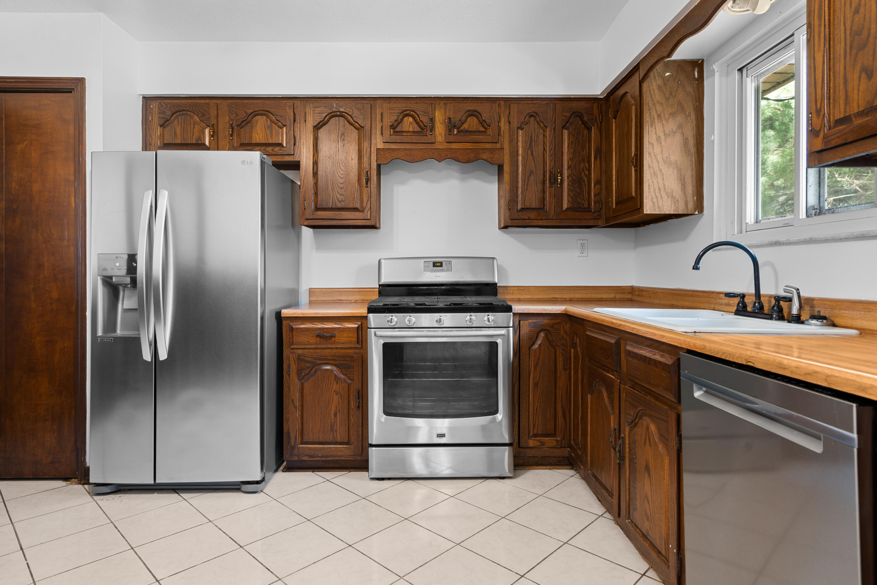 9977 Bemis Road Ypsilanti, MI 48197 - Photo 17 of 35 16-print-DSC04373