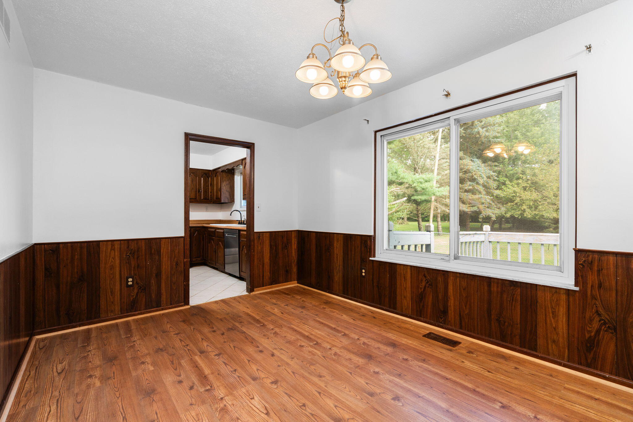 9977 Bemis Road Ypsilanti, MI 48197 - Photo 21 of 35 19-web-or-mls-DSC04396