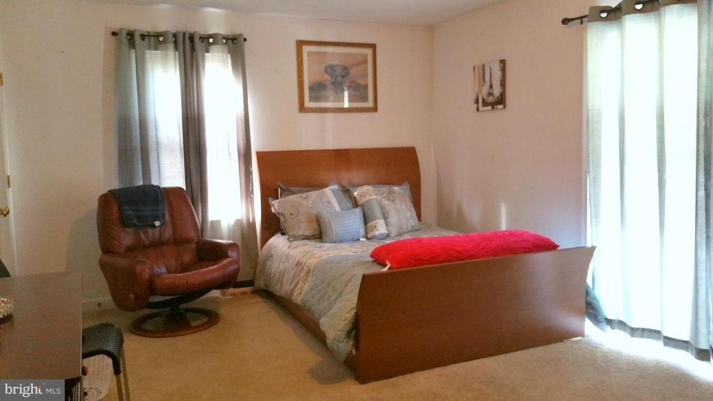 8086 Tate Road Ruther Glen, VA 22546 - Photo 18 of 27 Bedroom