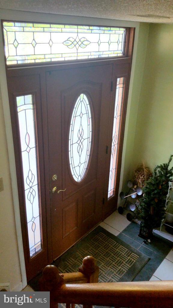 8086 Tate Road Ruther Glen, VA 22546 - Photo 10 of 27 Interior (General)