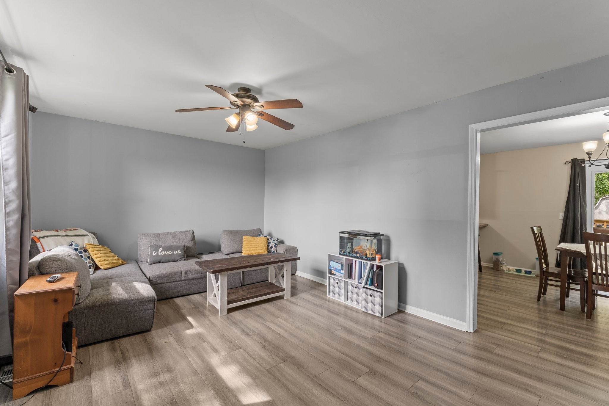 578 Ridgewood Drive Manchester, TN 37355 - Photo 3 of 17 Gallery Image 3