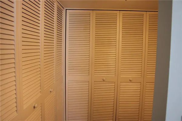 $3,000 | 750 North Ocean Boulevard, Unit 1210, Pompano Beach, FL 33062