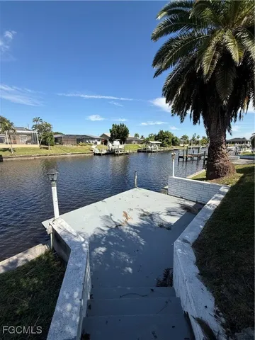 a view of a lake with houses