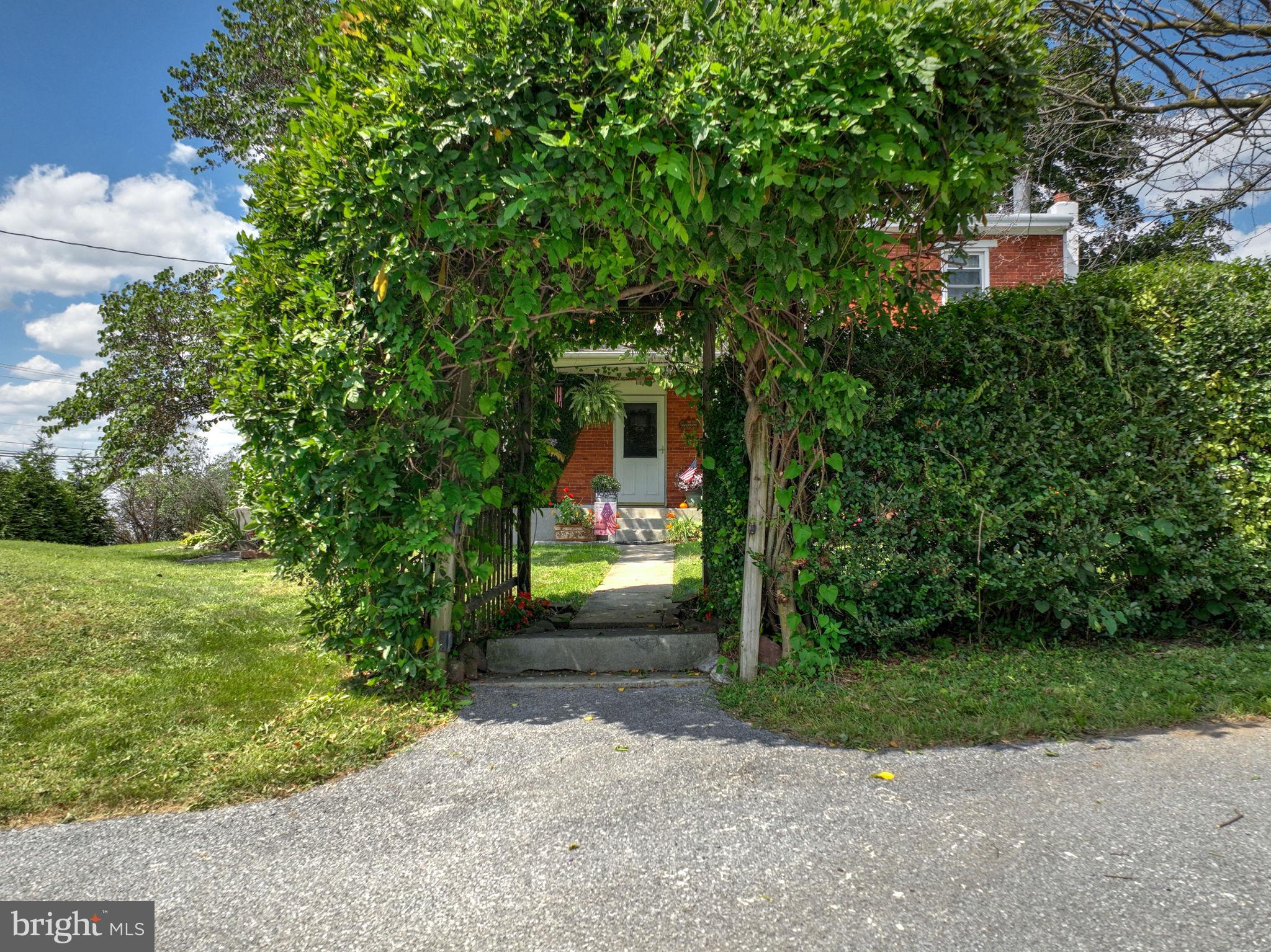 1517 East Newport Road Lititz, PA 17543 - Photo 8 of 85 Gallery Image 8