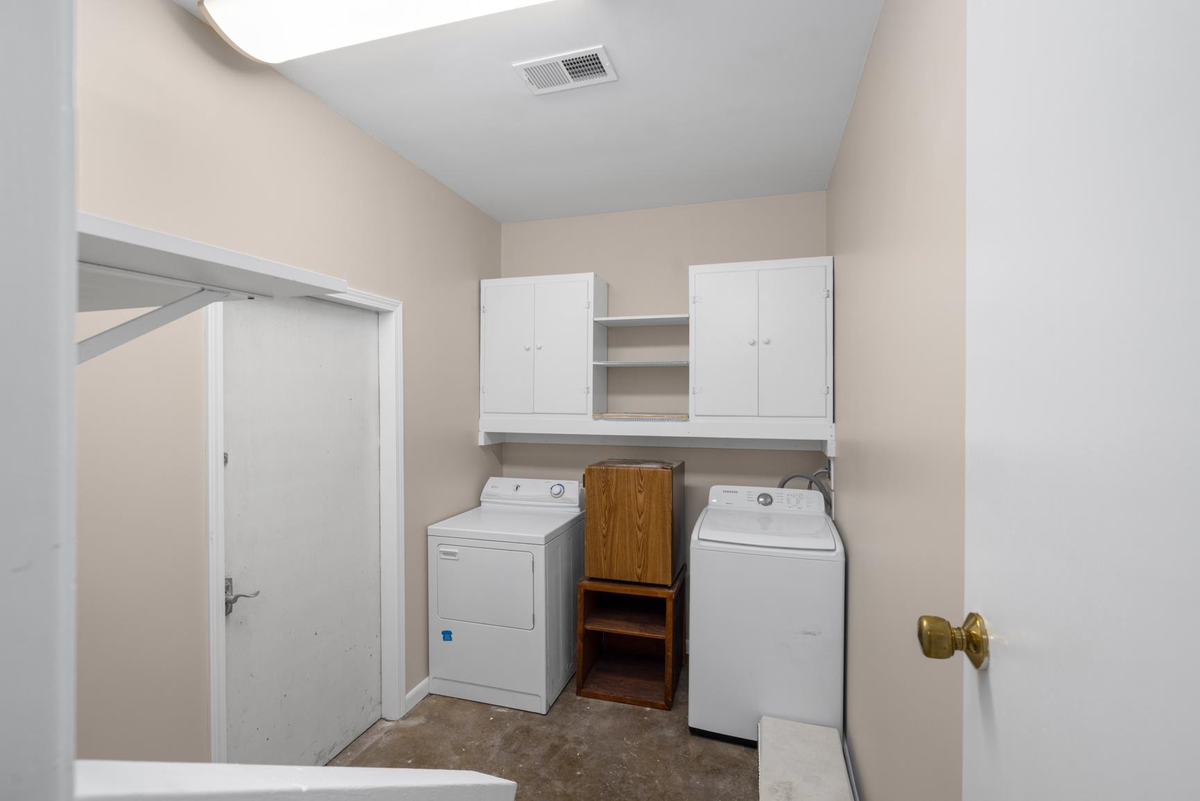 7223 Renda Street Millington, TN 38053 - Photo 21 of 24 a utility room with dryer and washer