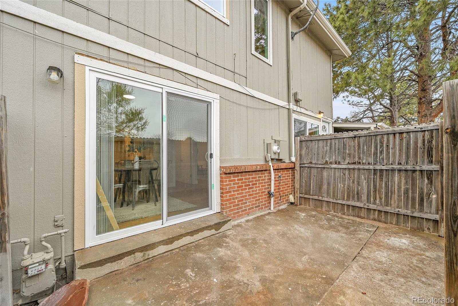1344 Sable Boulevard Aurora, CO 80011 - Photo 29 of 31 a view of a backyard