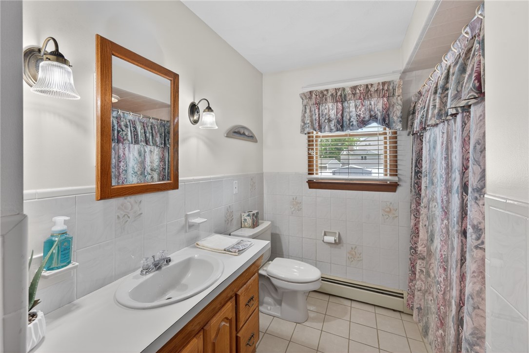 58 Brush Hill Road Narragansett, RI 02882 - Photo 13 of 24