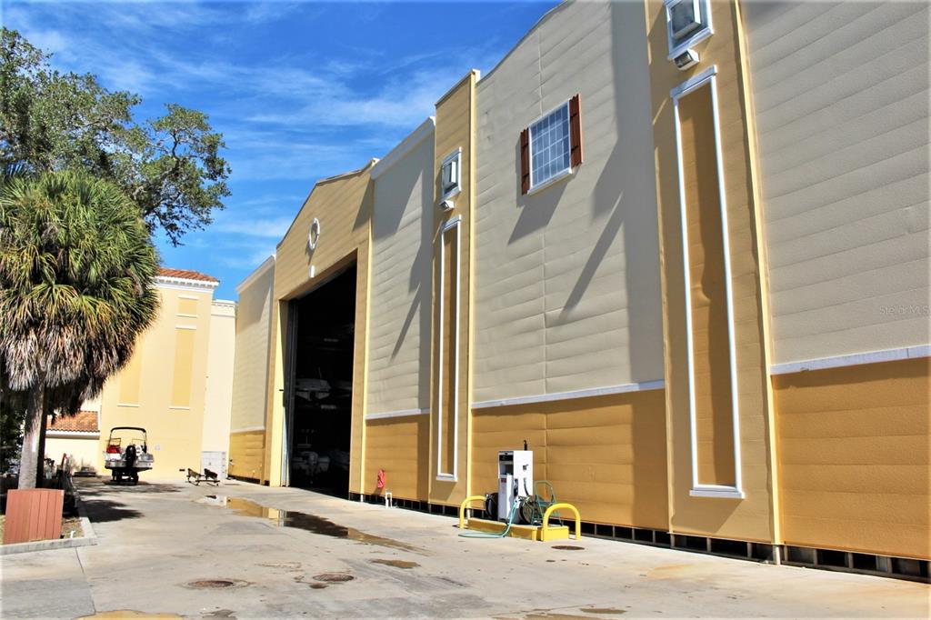 570 Blackburn Point Road, Unit LNG42 Osprey, FL 34229 - Photo 5 of 15 a view of a building with a street