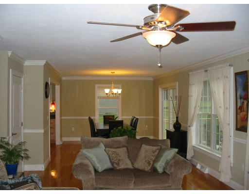 107 White Loaf Road Southampton, MA 01073 - Photo 9 of 20 Gallery Image 9