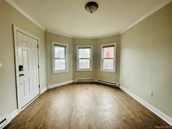 $2,200 | 151 Cannon Street, Unit 3, Poughkeepsie, NY 12601
