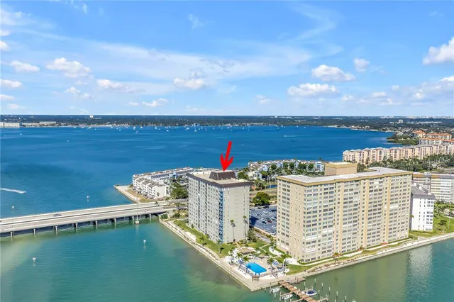 a view of a workspace with furniture