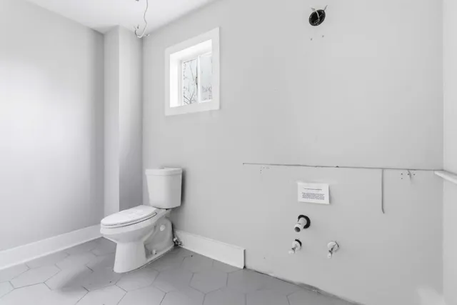 a view of livingroom with an empty space