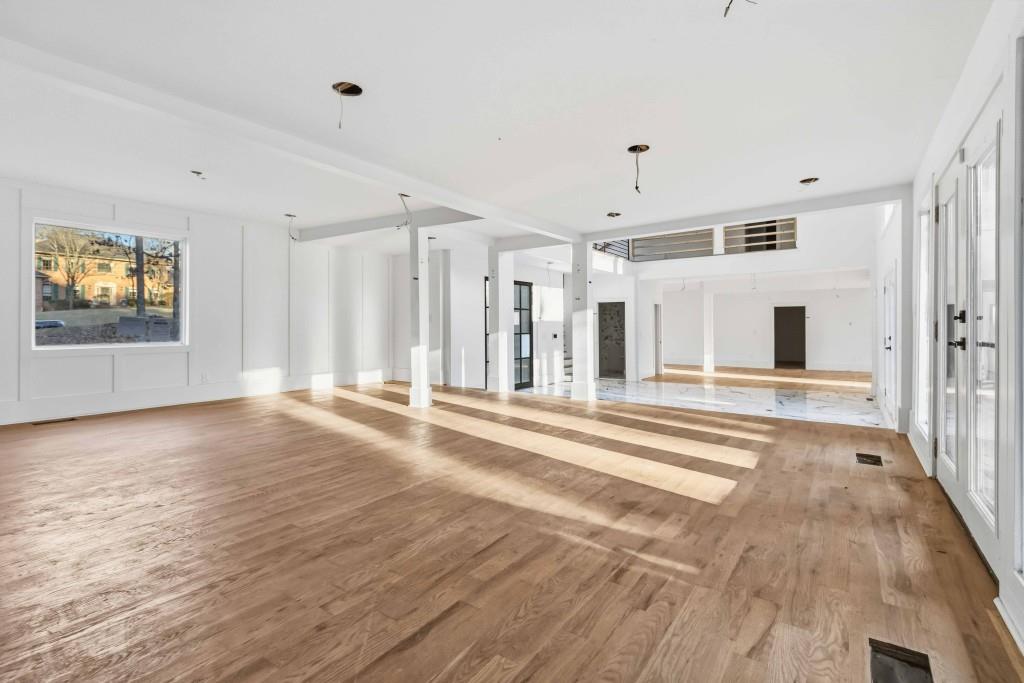 1620 Saddle Ridge Way Sandy Springs, GA 30350 - Photo 9 of 48