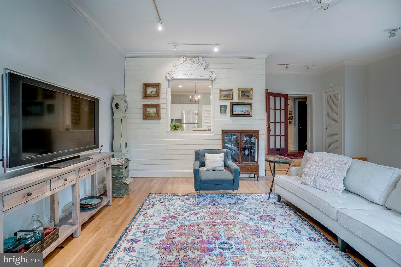 605 Somerset Road Baltimore, MD 21210 - Photo 14 of 69