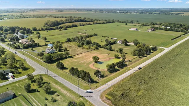 $249,900 | 9715 West 157th Avenue, Lowell, IN 46356