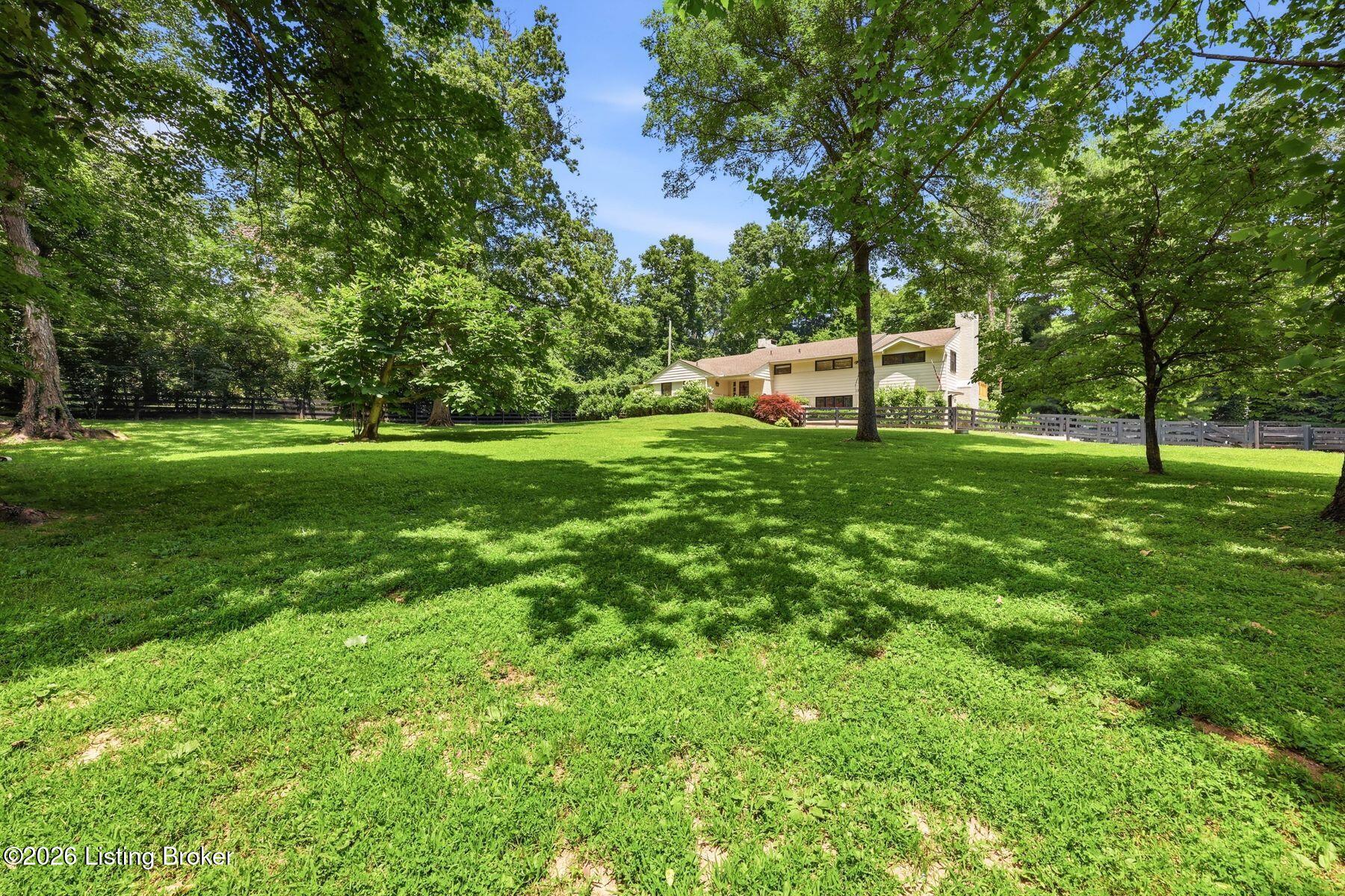 1007 Evergreen Road Anchorage, KY 40223 - Photo 55 of 58 photo_online_054