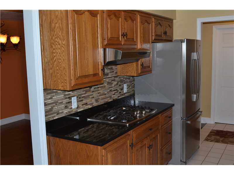 124 Temple Road Monaca, PA 15061 - Photo 5 of 24 Kitchen.
