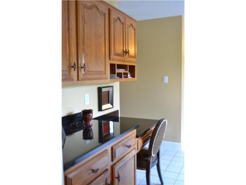 124 Temple Road Monaca, PA 15061 - Photo 7 of 24 Kitchen.
