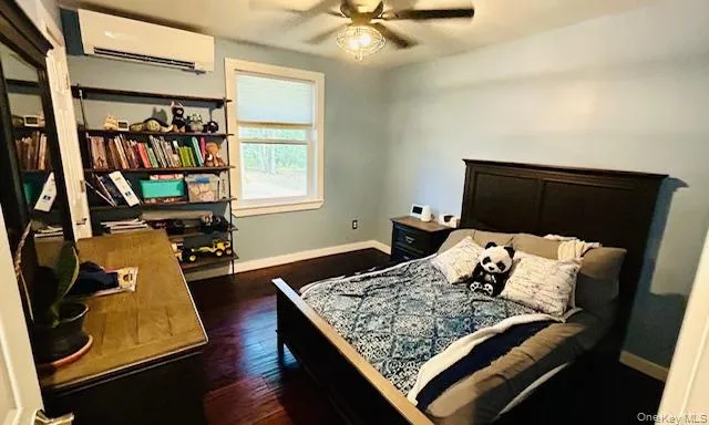 $429,500 | 32 Greentree Drive North, Hyde Park, NY 12538