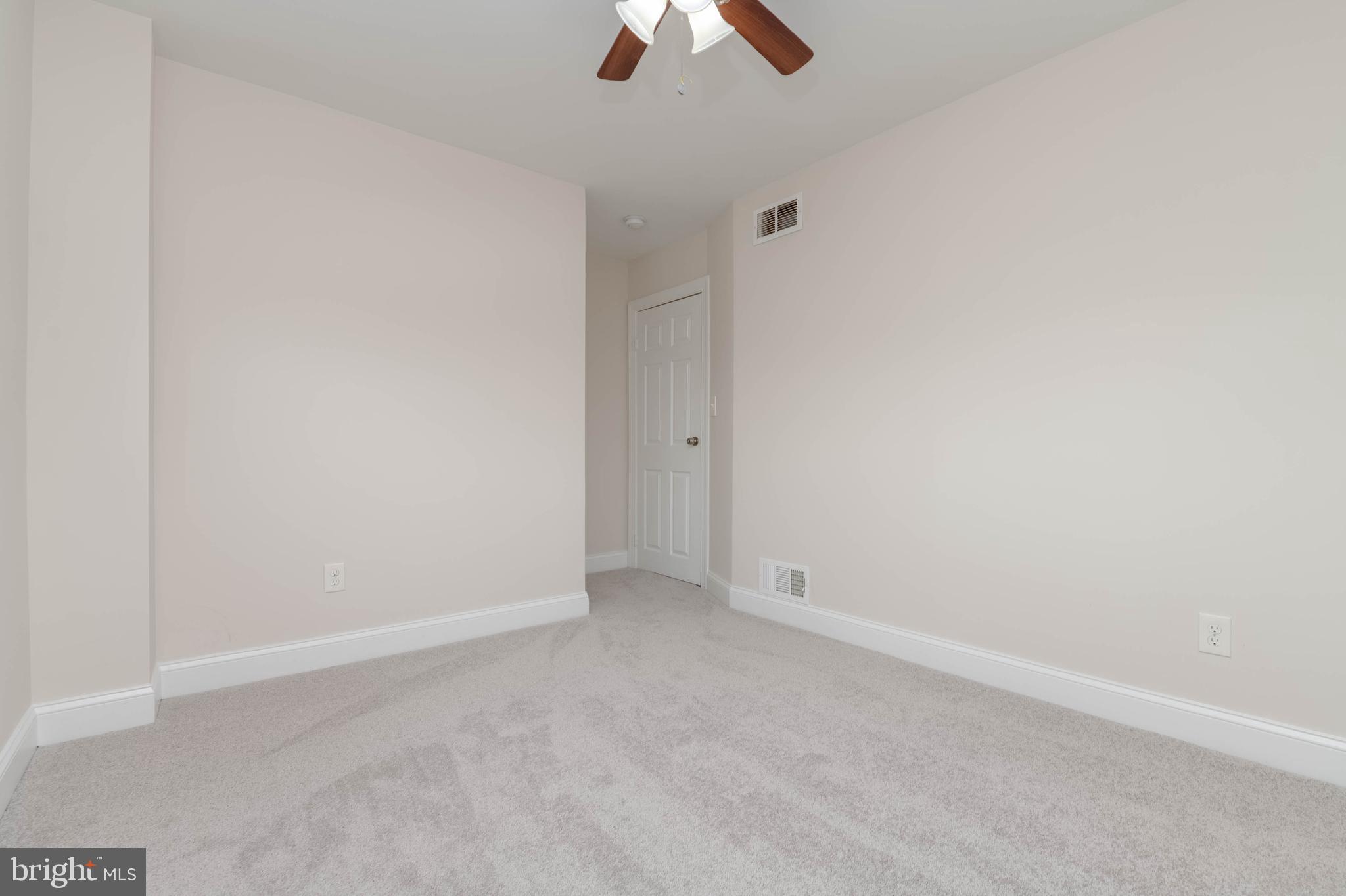 7832 Lockwood Road Dundalk, MD 21222 - Photo 20 of 42 Gallery Image 20