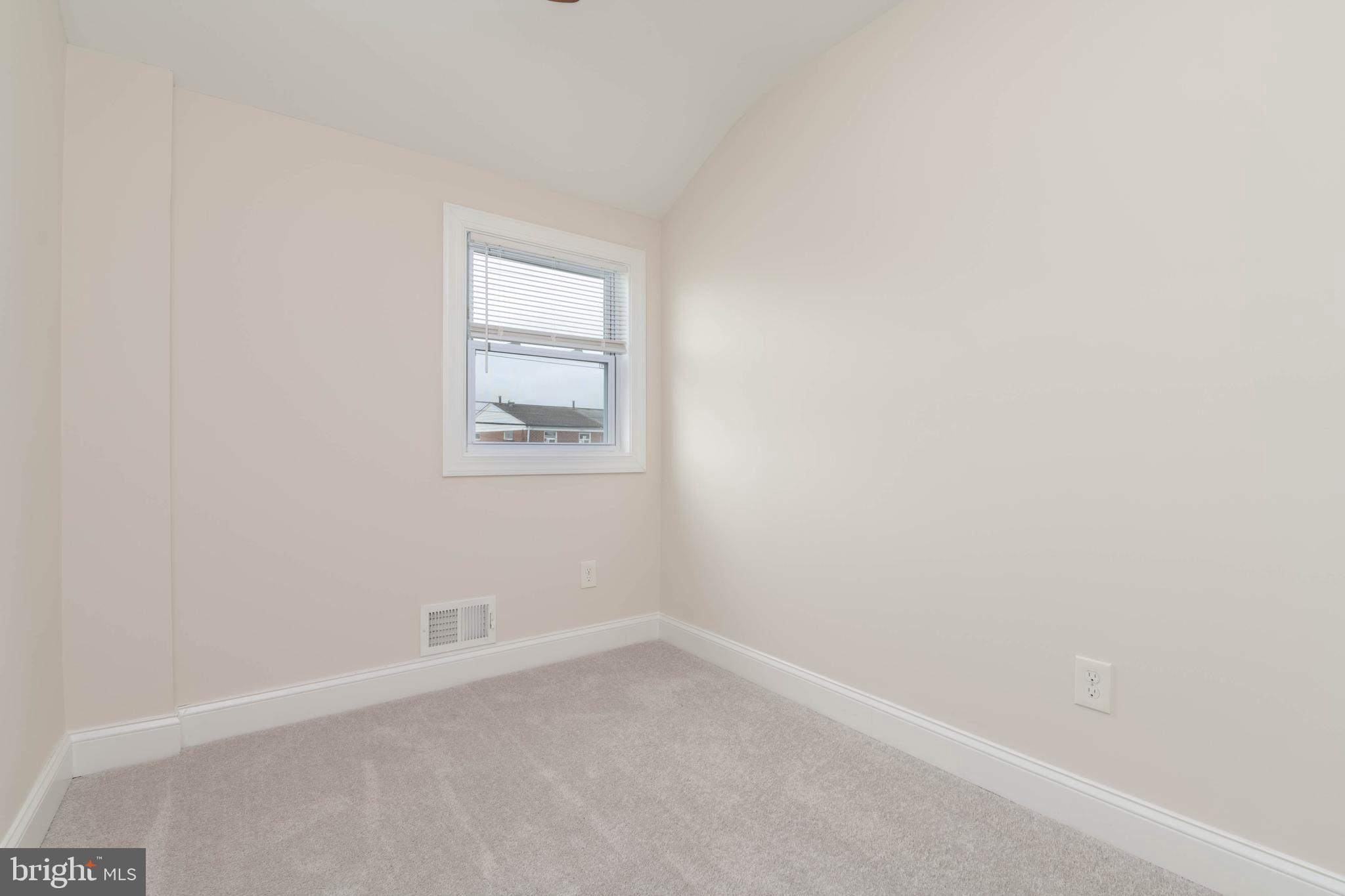 7832 Lockwood Road Dundalk, MD 21222 - Photo 25 of 42 Gallery Image 25