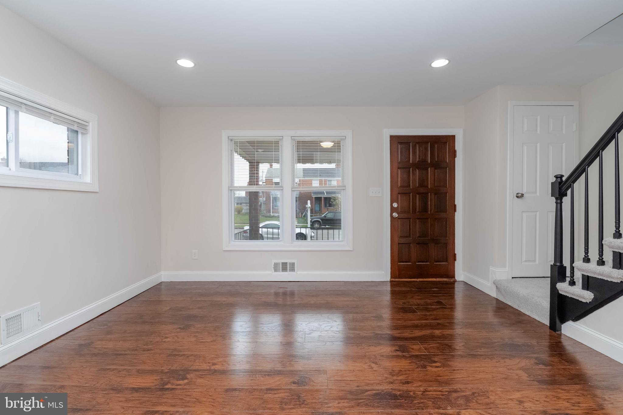 7832 Lockwood Road Dundalk, MD 21222 - Photo 5 of 42 Gallery Image 5